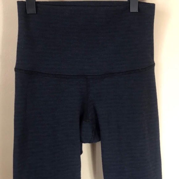 Lululemon leggings - Picture 4 of 7